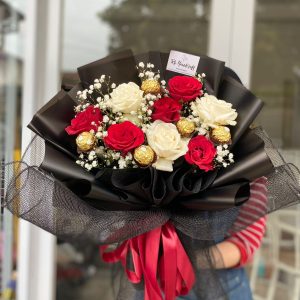 Glammy Fresh Flowers with Ferrero